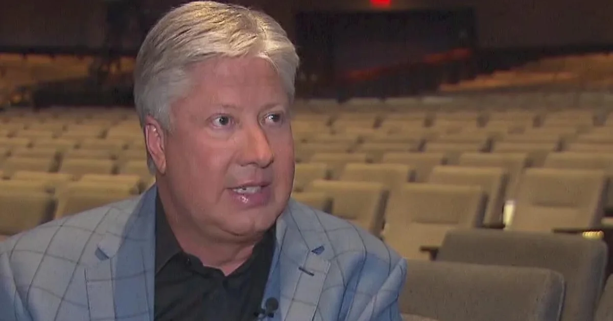 pastor robert morris net worth