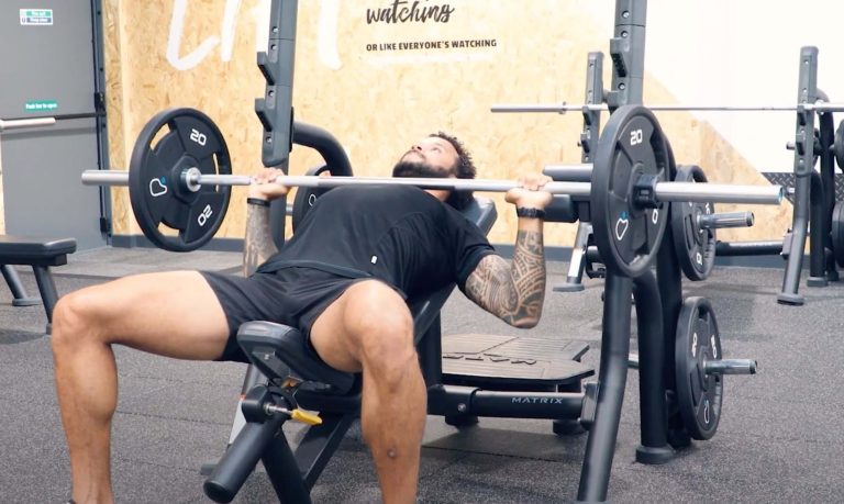 How Much Does a Bench Press Barbell Weigh
